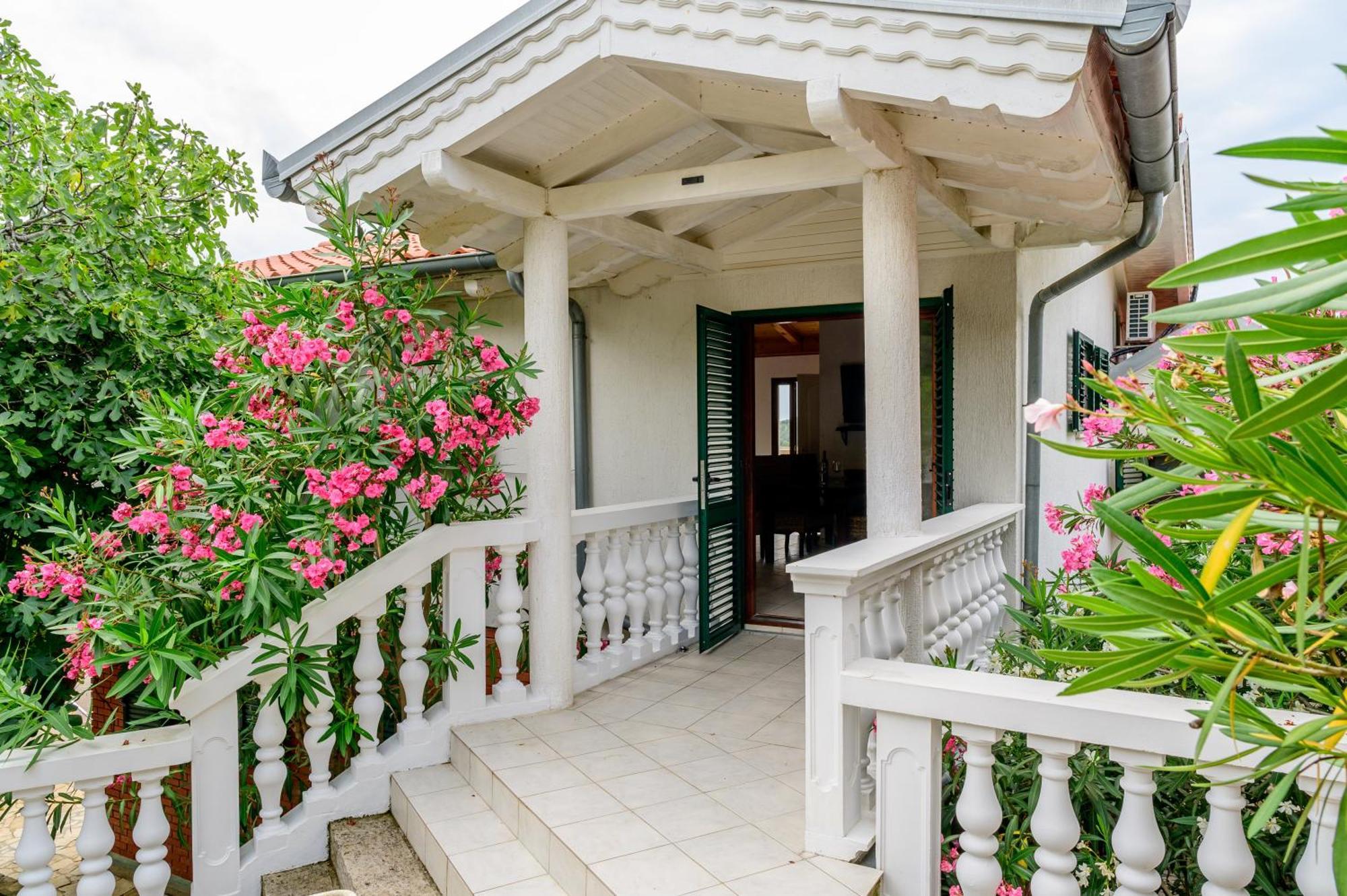 Villa I Karma Tisno Exterior foto