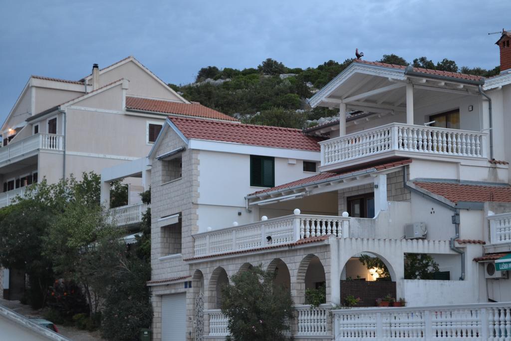 Villa I Karma Tisno Exterior foto