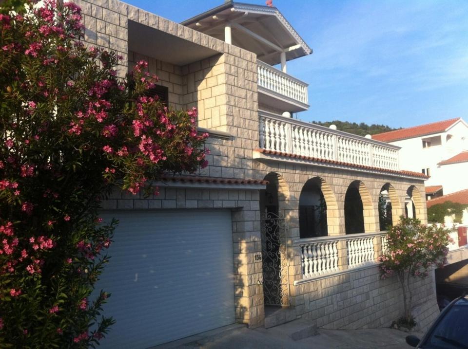 Villa I Karma Tisno Exterior foto